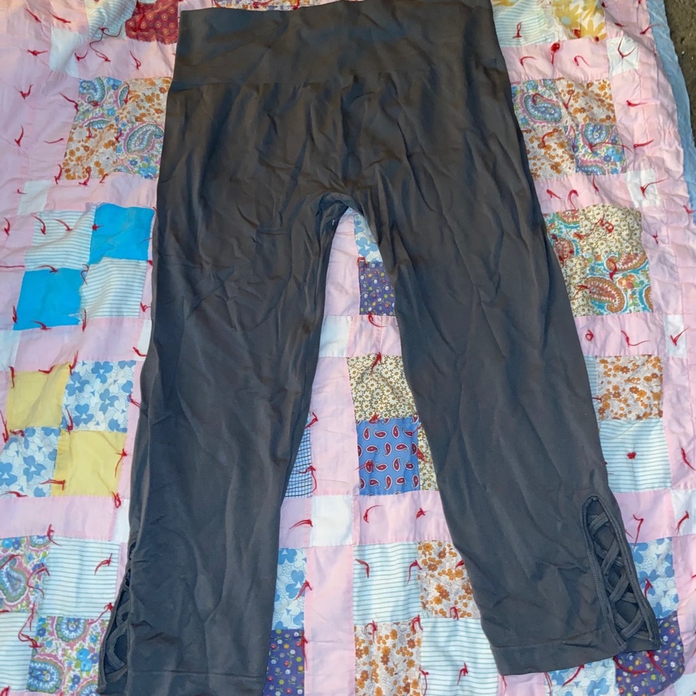 Cropped Grey Leggings